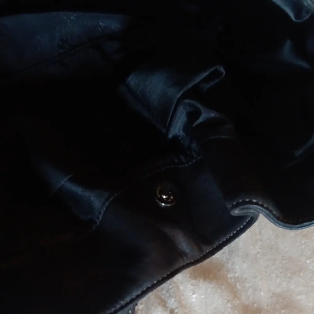 🖤Perlina Black Everyday Bag With Bow Accent And High Qaulity  Soft Cowhide